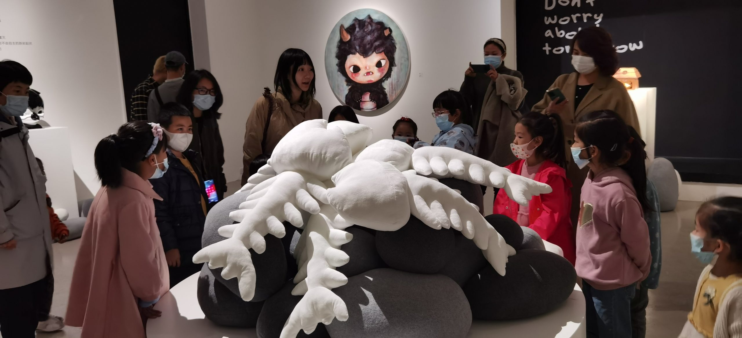 【2021年10月】墨境轩组织学生走进“松美术馆,泡泡玛特的Hirono(小野)线下艺术展览” 活动 第5张-北京墨境轩国际艺术教育中心