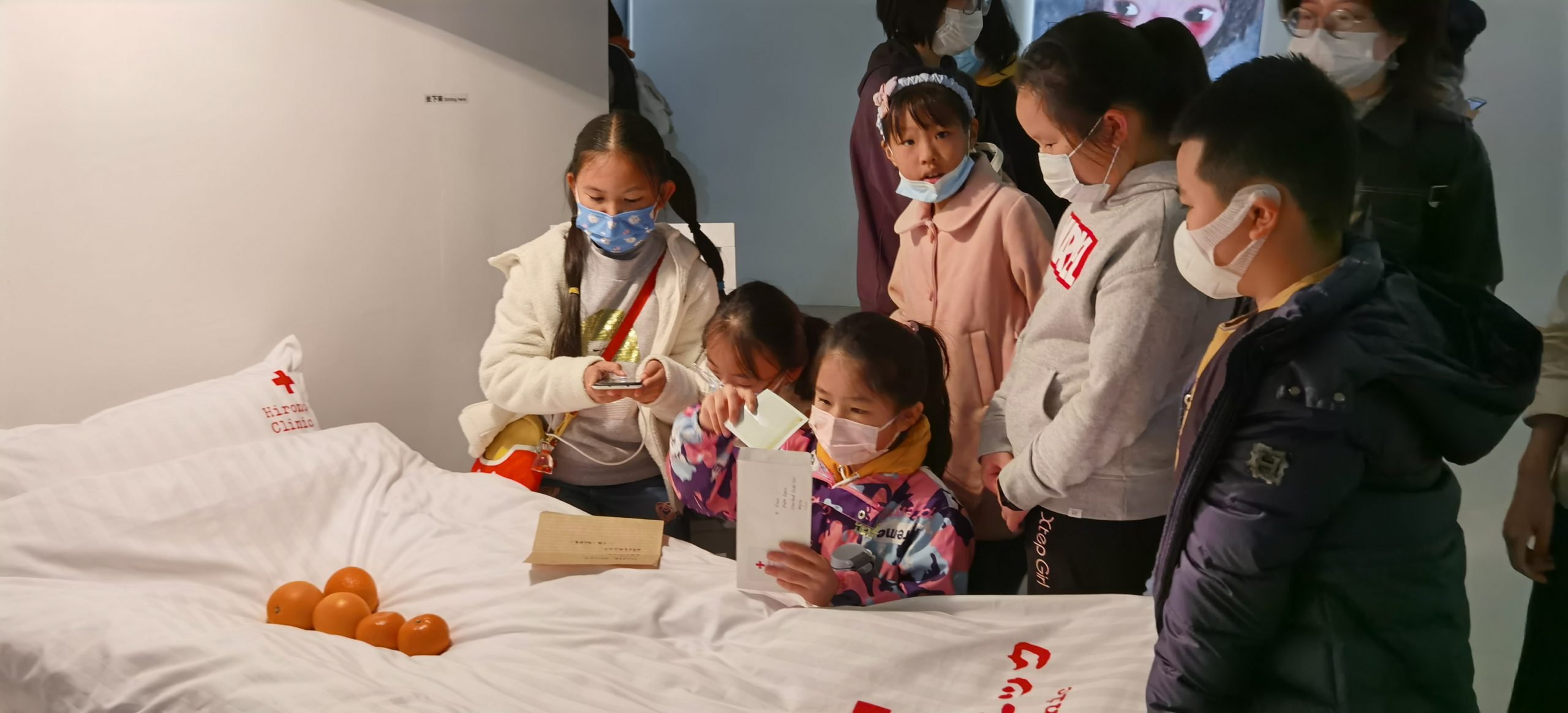 【2021年10月】墨境轩组织学生走进“松美术馆,泡泡玛特的Hirono(小野)线下艺术展览” 活动 第6张-北京墨境轩国际艺术教育中心